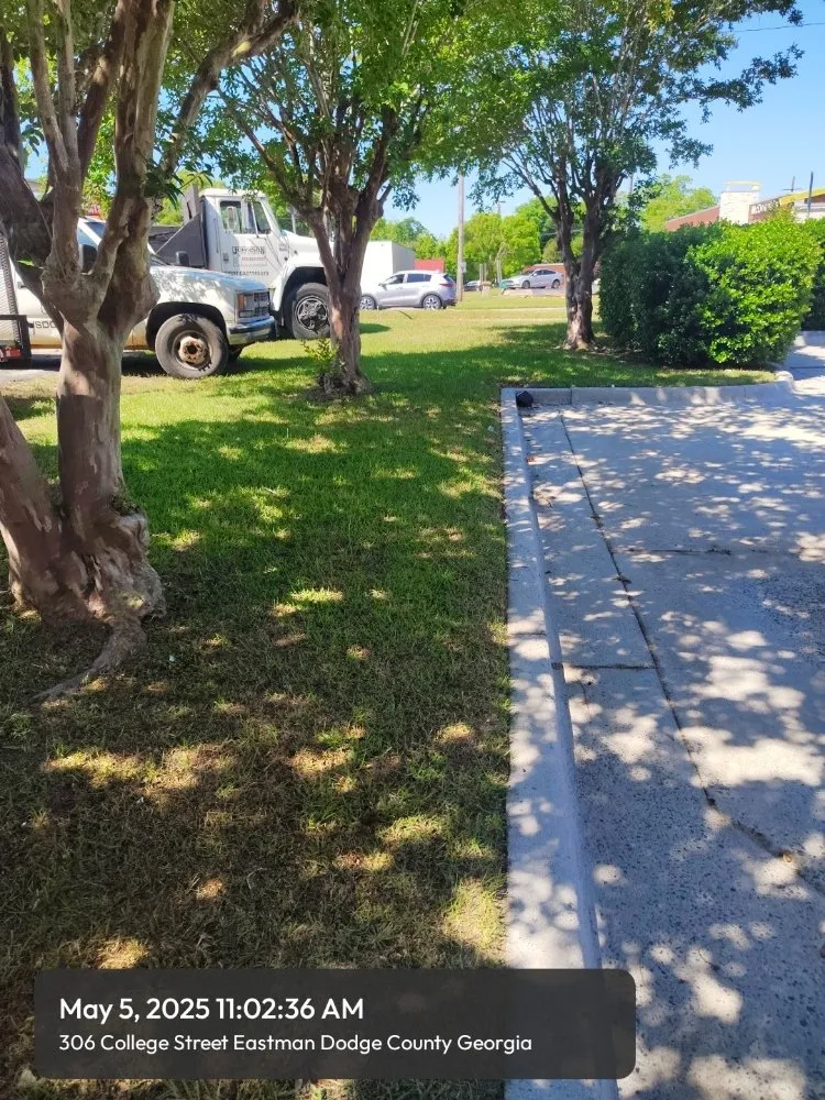 Affordable garden landscaping in Macon, GA by Goolsbys Lawn Care