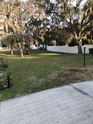 Goran's Lawncare & Tree's Logo