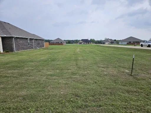 Local garden landscaping for homes in Durant, OK by Gorham Family Lawncare and More