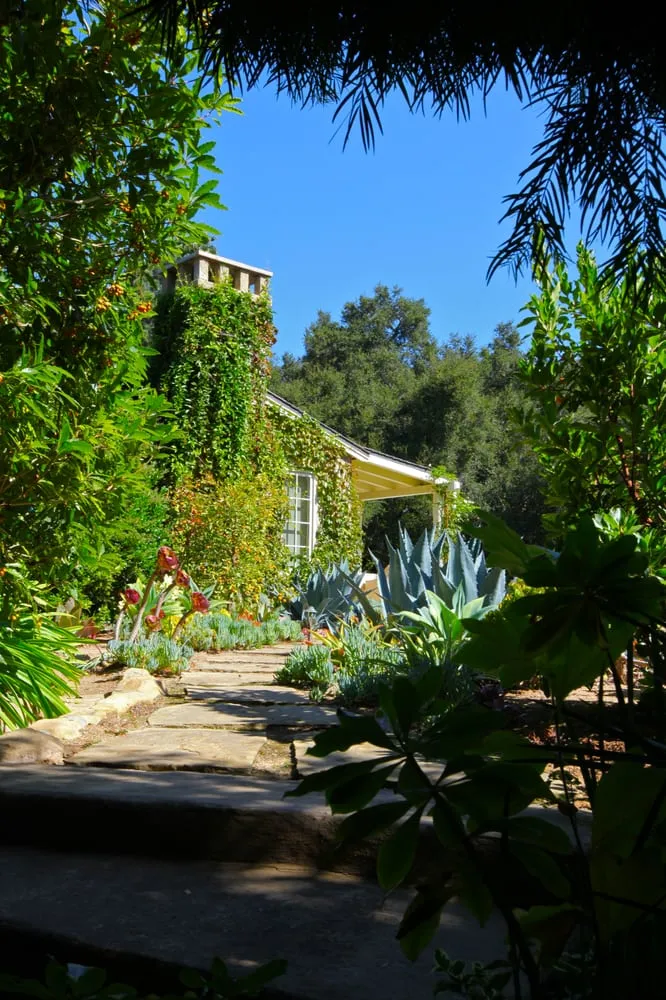 Expert garden landscaping experts serving Santa Barbara, CA - Gosnell Tree & Landscape