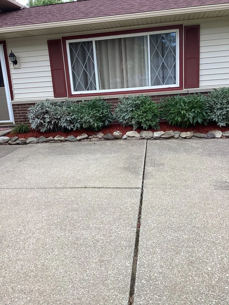 Reliable residential landscaping experts serving Hinckley, OH - Got Grass? Landscaping