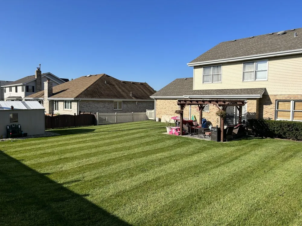 Expert lawn mowing service experts serving New Lenox, IL - Gougar Crossing Lawn Maintenance