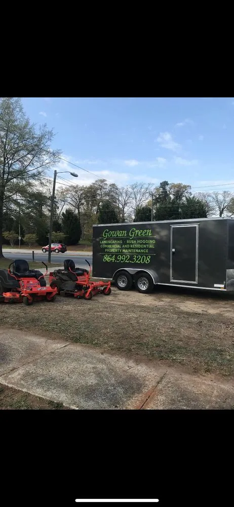 Expert yard maintenance with custom design in Simpsonville, SC by Gowan Green Landscaping