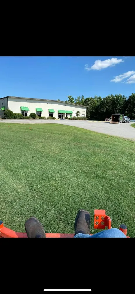 Reliable lawn mowing service experts serving Simpsonville, SC - Gowan Green Landscaping