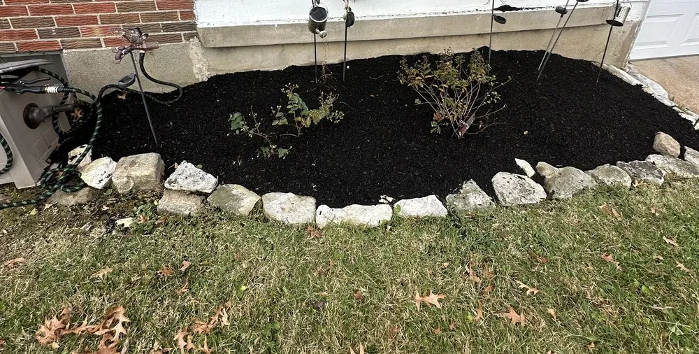 Professional outdoor landscaping experts serving Hazelwood, MO - Gowes Landscaping