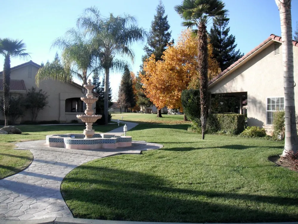 Expert yard maintenance for year-round maintenance across Tulare, CA - Gowin Green