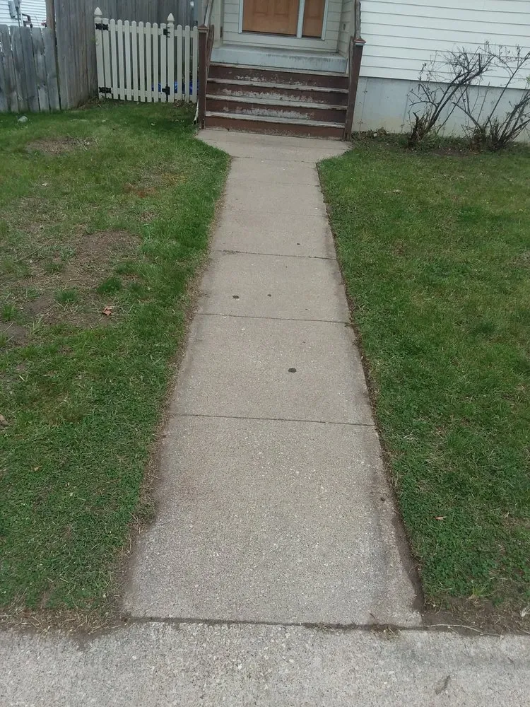 Top-rated landscaping services experts serving La Crosse, WI - GP Lawn Barber