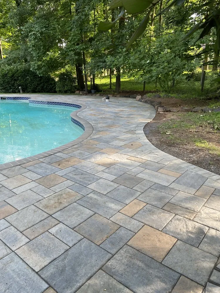 Custom lawn care service experts serving Towson, MD - GPro Landscaping