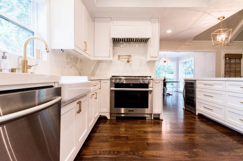 Custom lawn mowing service in Houston, TX by GQ Homes & Construction