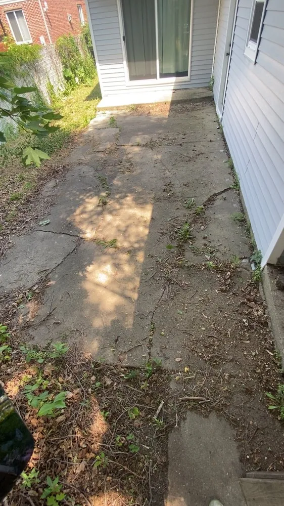 Local yard cleanup service in Chicago, IL by GR 25 Lawn And Landscaping