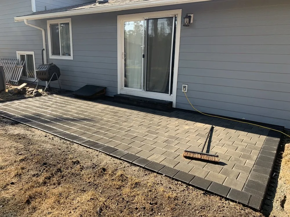 Top-rated lawn care service in Tacoma, WA - G&R Landscape