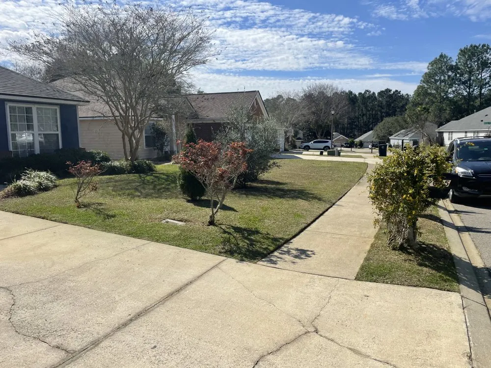 Expert lawn mowing service in Tallahassee, FL - GR Lawn Care