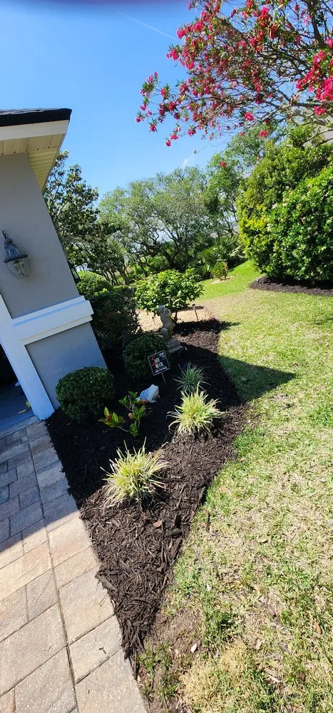 Custom outdoor landscaping in Hastings, FL - GR8 Clipz Lawn Care