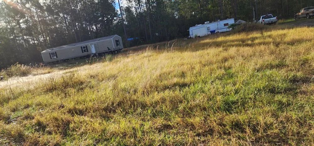 Reliable outdoor landscaping in Hastings, FL by GR8 Clipz Lawn Care