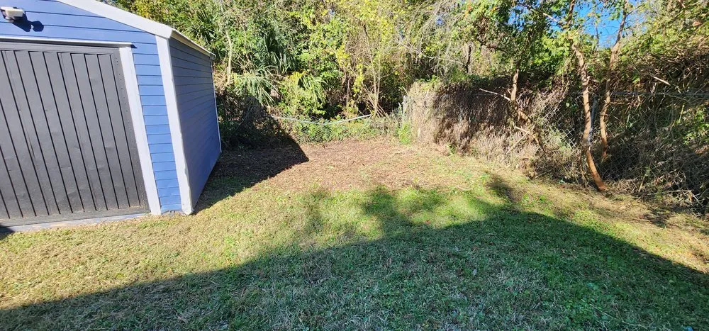 Top-rated lawn care service for year-round maintenance in Hastings, FL by GR8 Clipz Lawn Care