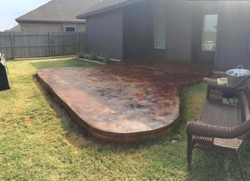 Trusted lawn mowing service for year-round maintenance across Midwest City, OK - Grace Lawn And Landscape