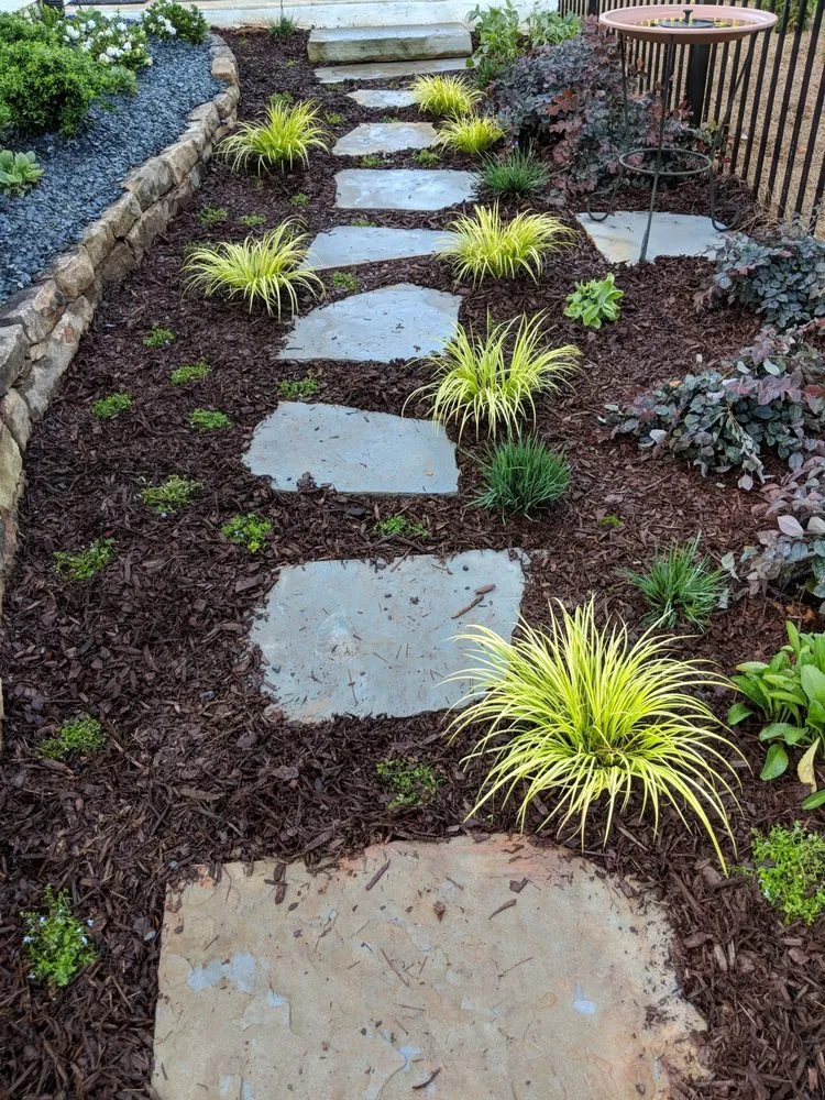 Expert yard maintenance in Acworth, GA - Graceful Gardens