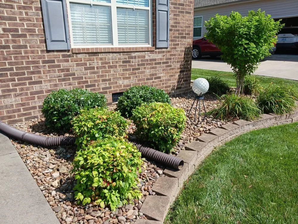 Custom garden landscaping with custom design across Madisonville, KY - Gracefull Grinds