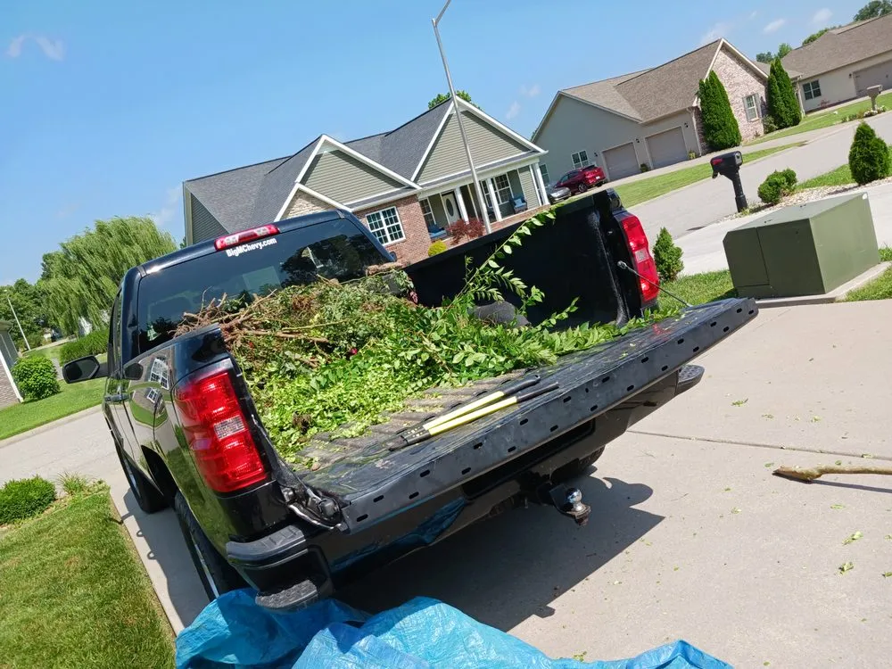 Professional residential landscaping in Madisonville, KY - Gracefull Grinds