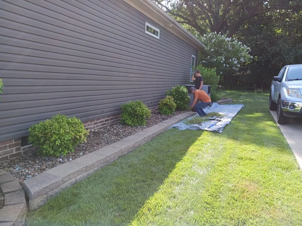 Affordable yard maintenance in Madisonville, KY - Gracefull Grinds