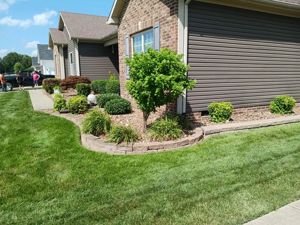 Affordable landscaping services near you across Madisonville, KY - Gracefull Grinds