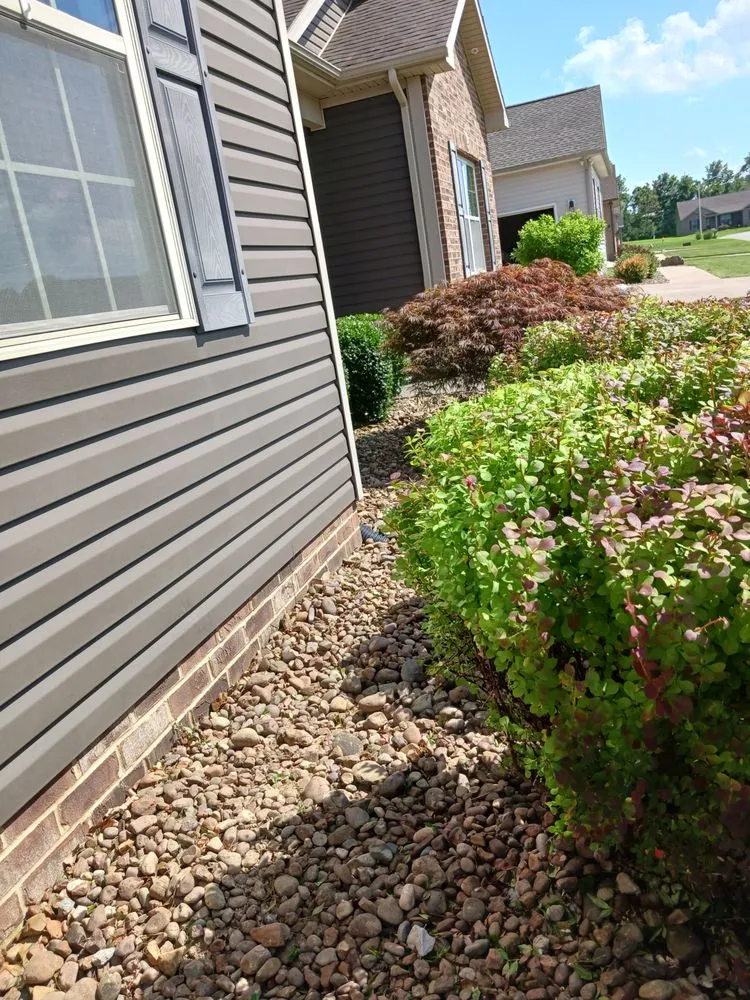 Top-rated landscape design in Madisonville, KY by Gracefull Grinds