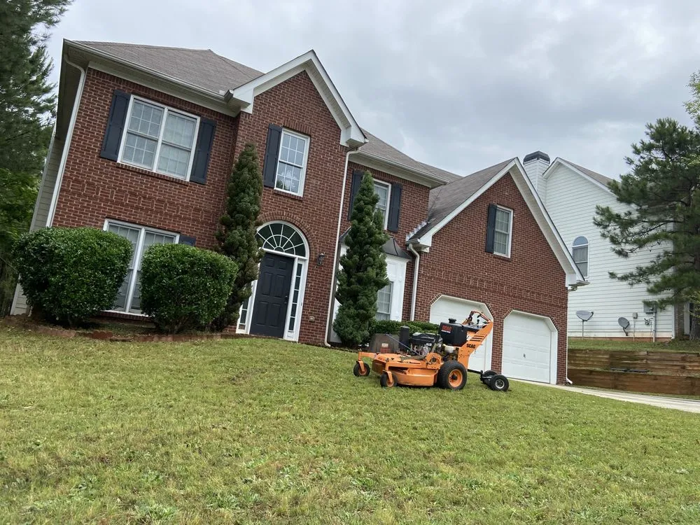 Trusted lawn mowing service experts serving Dallas, GA - Graceland Landscaping