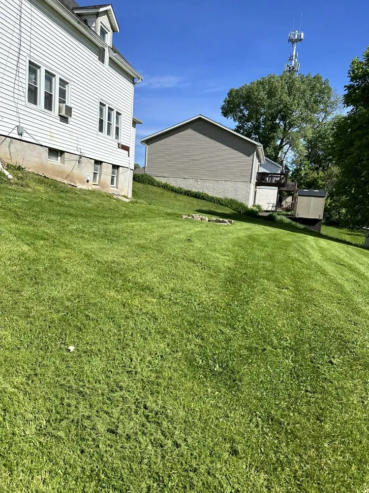 Reliable residential landscaping in Davenport, IA - Grace’s Lawncare & Services