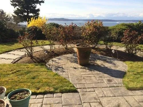 Trusted landscape installation for residential properties in Kingston, WA by Gracey Landscape & Hydroseeding