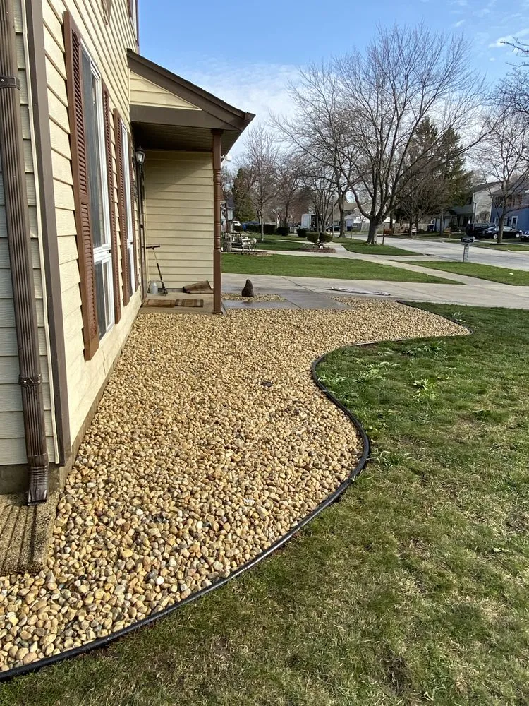 Trusted garden landscaping for residential properties in Warrenville, IL by Gracias Hardscape & Landscape