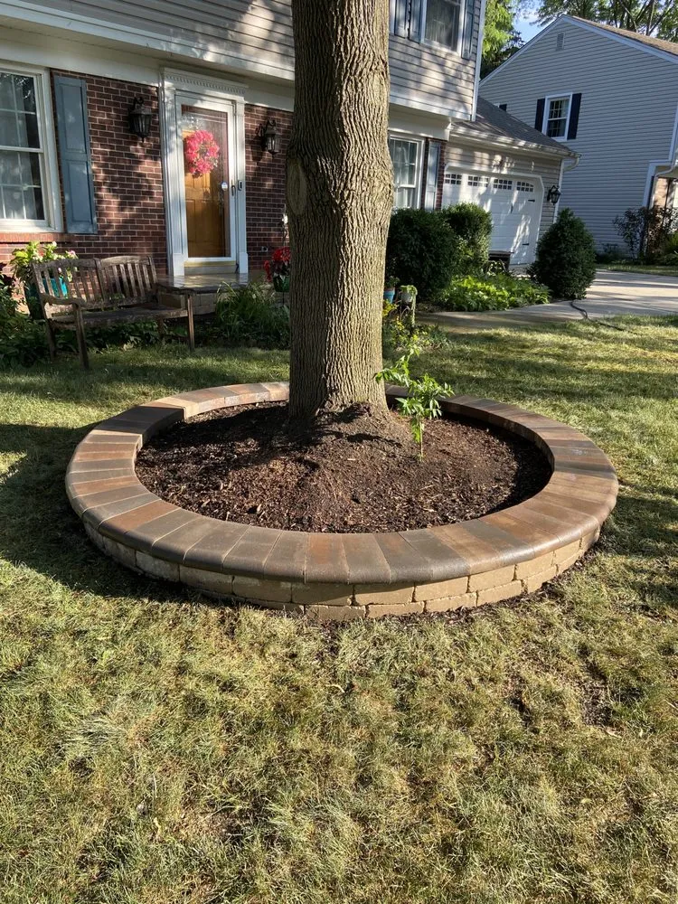 Reliable yard cleanup service experts serving Warrenville, IL - Gracias Hardscape & Landscape