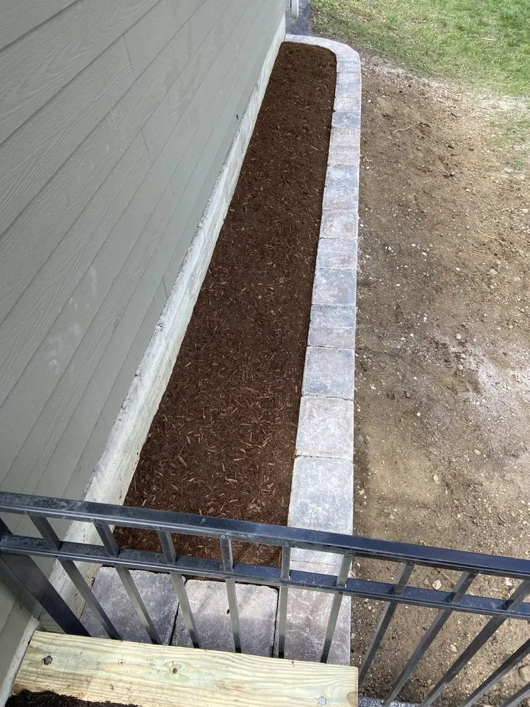 Local landscape design in Warrenville, IL - Gracias Hardscape & Landscape