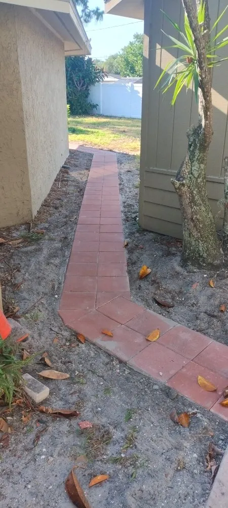 Custom outdoor landscaping in Bradenton, FL - Gracious Greens Landscape & Maintenance