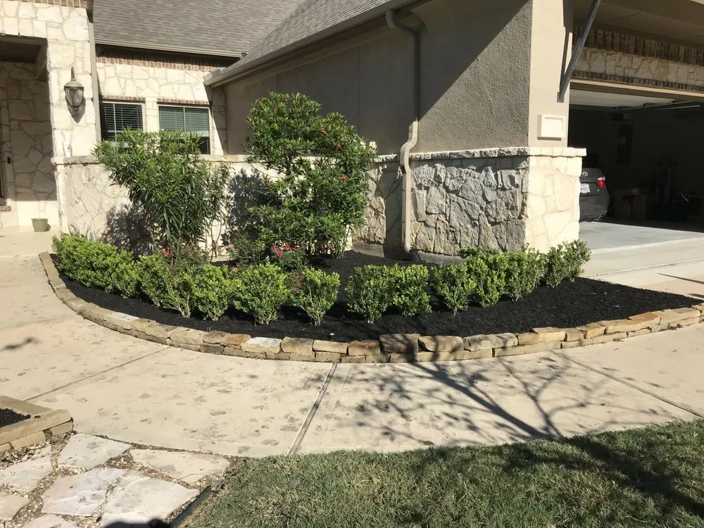 Expert lawn care service experts serving Katy, TX - Grade A Grass Lawn Care