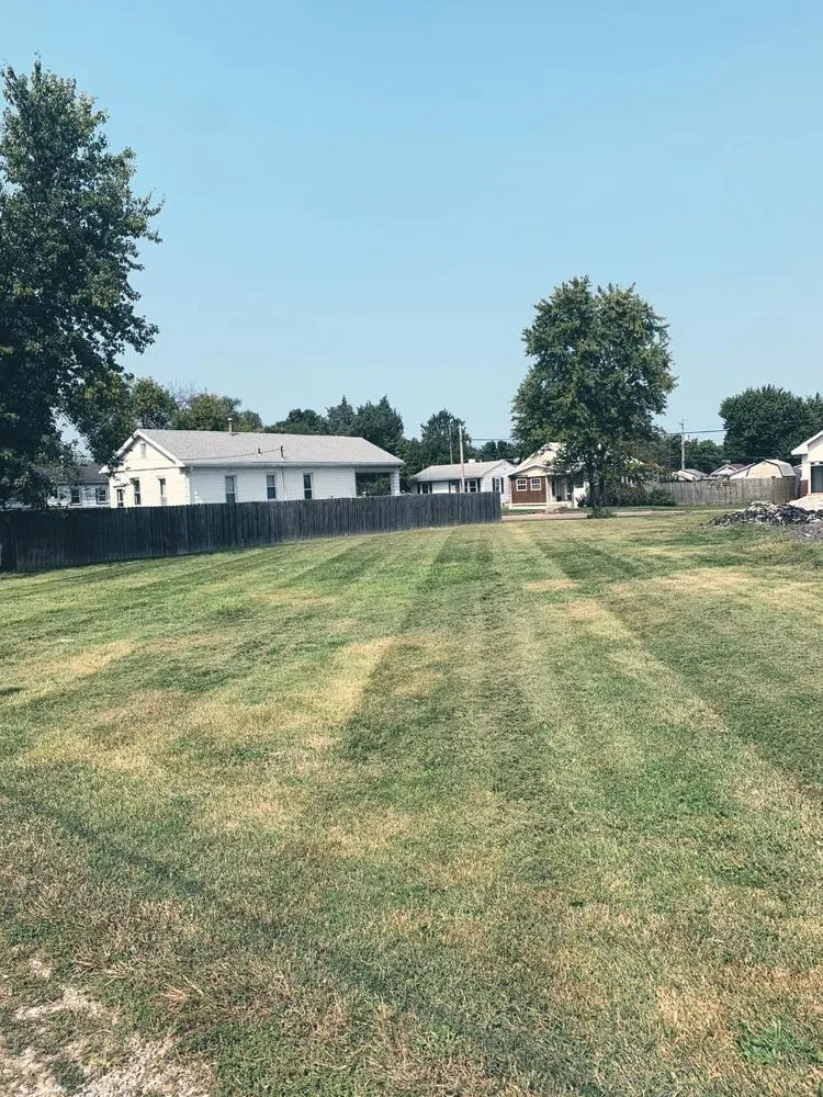 Local landscaping services in Newburgh, IN - Grade A Groundskeeping