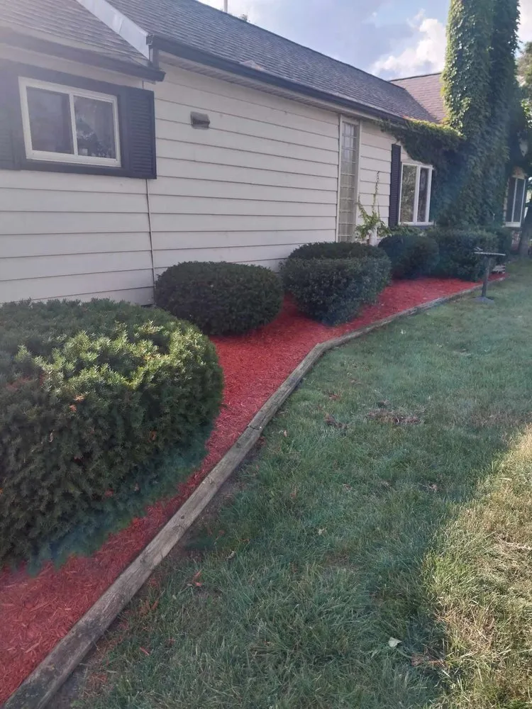 Top-rated garden landscaping experts serving Jackson, MI - Grade A Homes