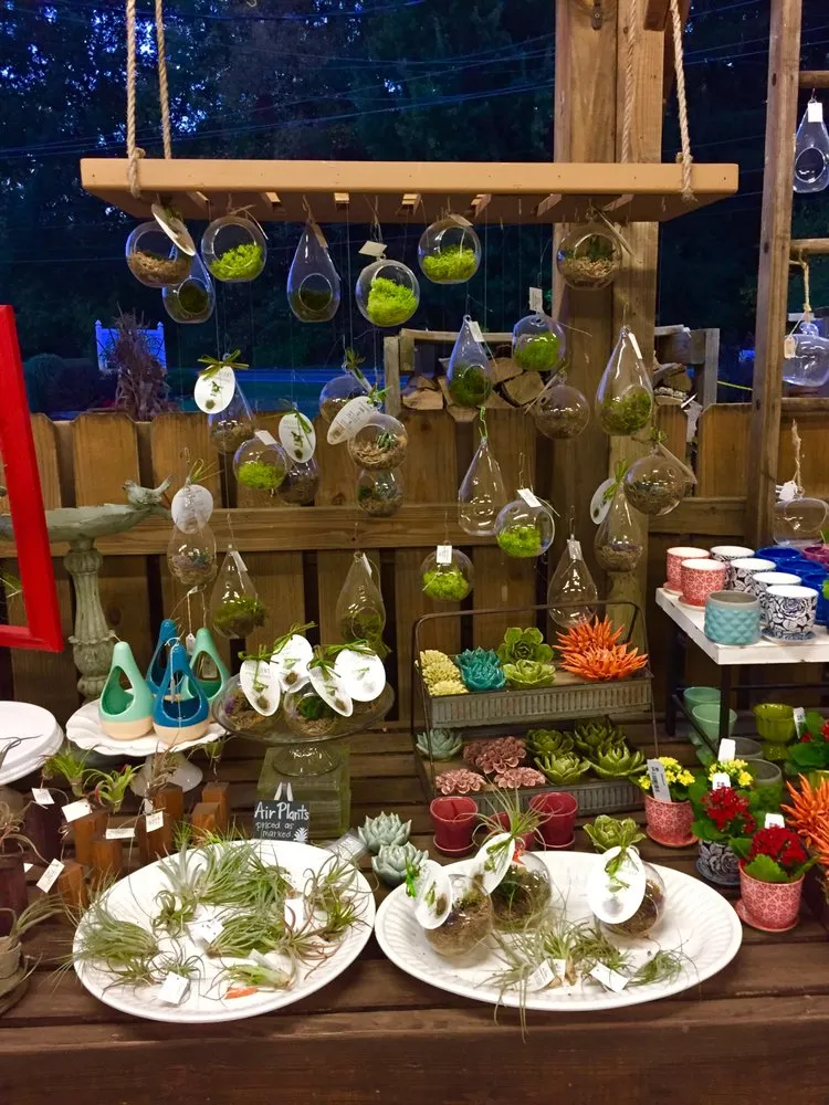 Trusted garden landscaping for year-round maintenance across Akron, OH - Graf's Garden Shop, Landscape & Farm Market