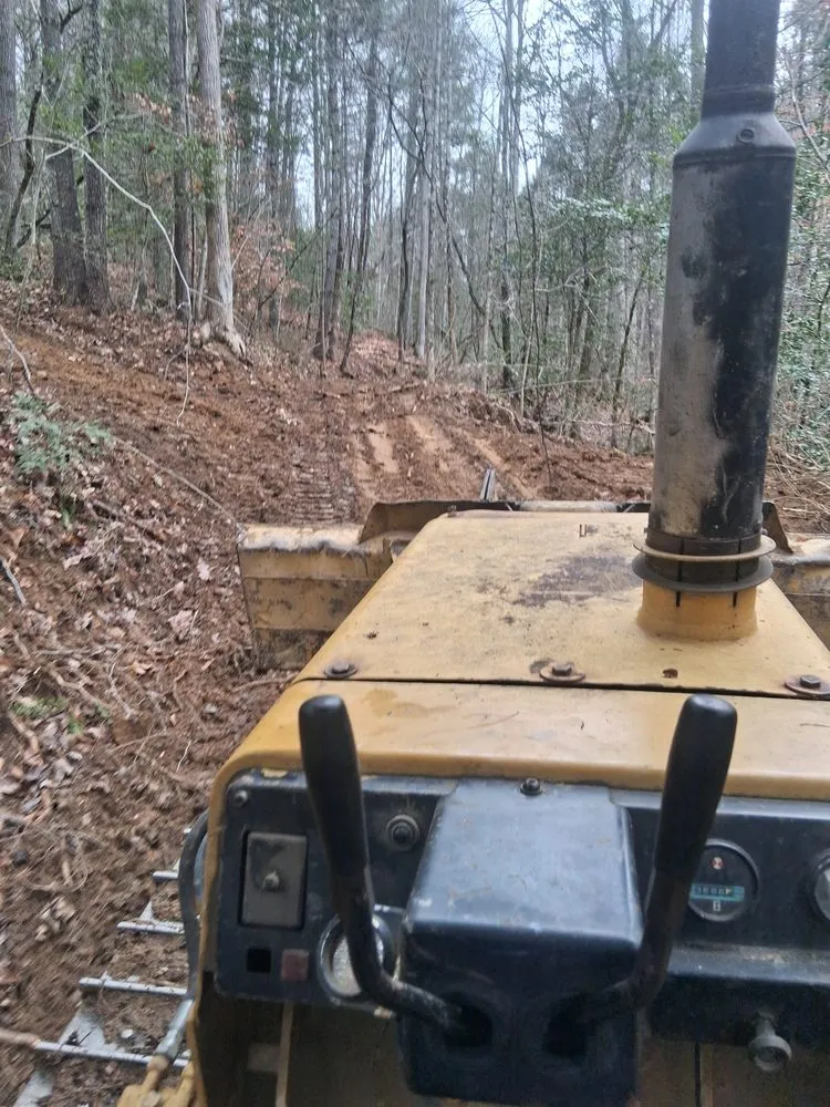 Trusted yard cleanup service with custom design in Arden, NC by Gragg Landscaping and Construction