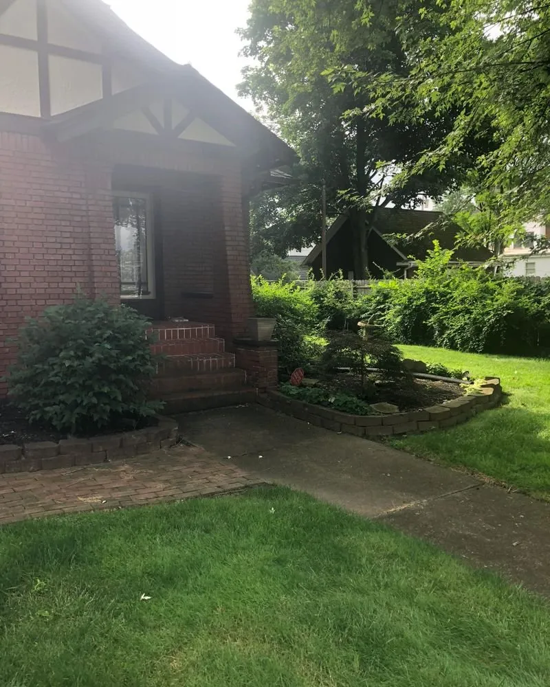 Reliable landscape design in Youngstown, OH by Graham Lawn Care