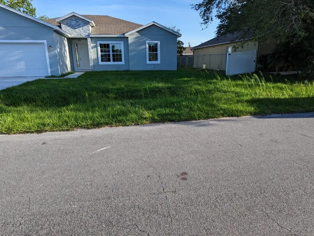 Local outdoor landscaping for residential properties across Kissimmee, FL - Grama Fina