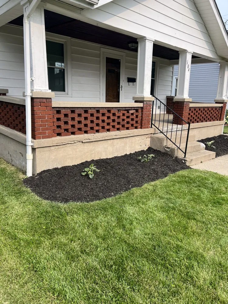 Expert garden landscaping in Fairfield, OH by Gramen Lawn Care