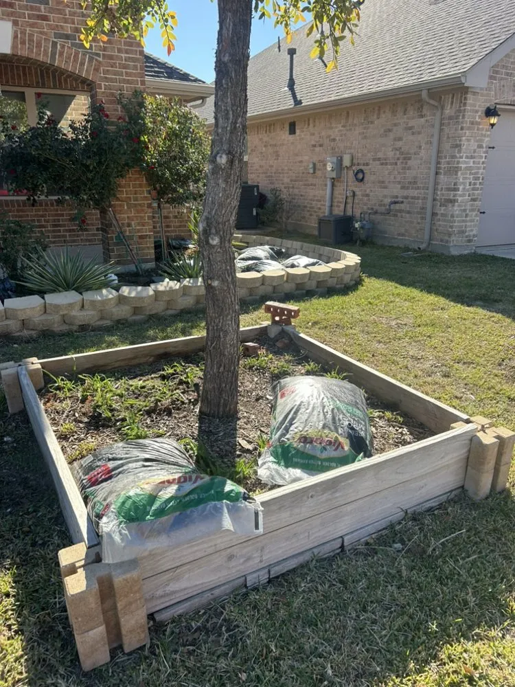 Custom yard maintenance in Mesquite, TX by Granados Paradise Landscaping
