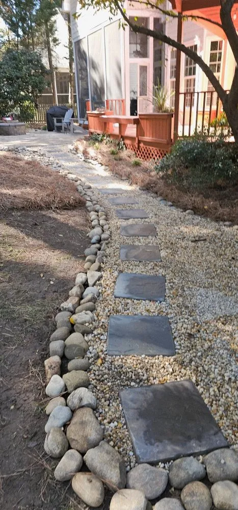 Reliable yard maintenance in Raleigh, NC by Grand Design