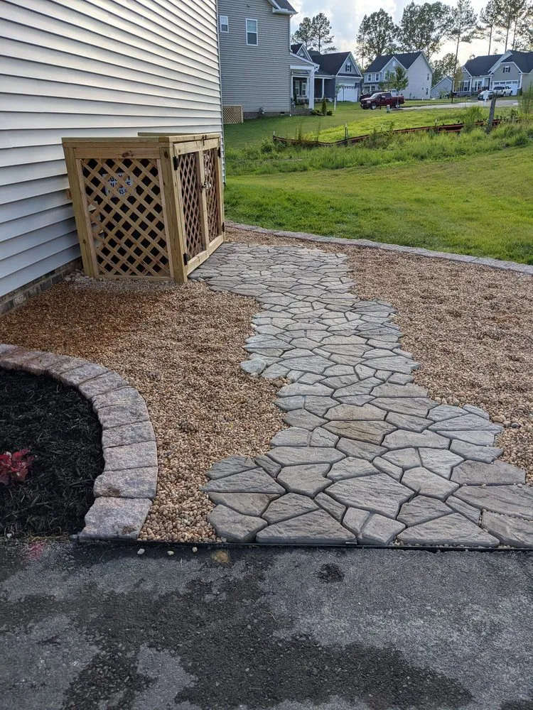 Expert yard cleanup service in Chesterfield, VA - Grand Gardens