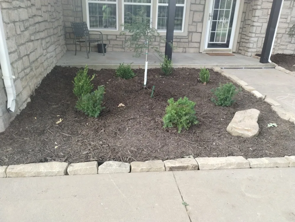Professional outdoor landscaping in Fairland, OK by Grand Lake Handyman