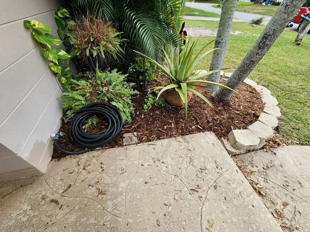 Custom garden landscaping near you across St. Petersburg, FL - Grand Line Lawncare