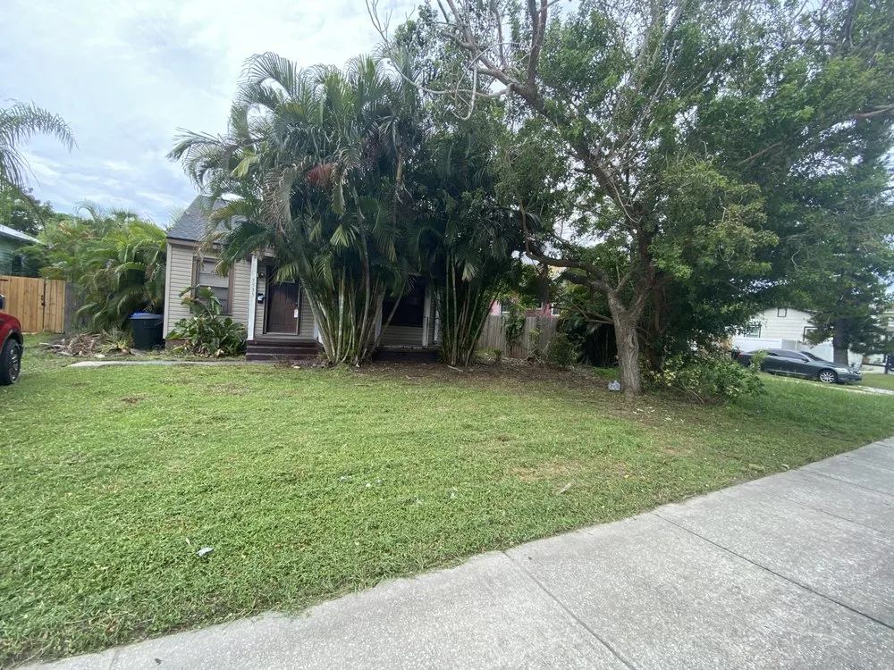 Expert landscaping services in St. Petersburg, FL - Grand Line Lawncare