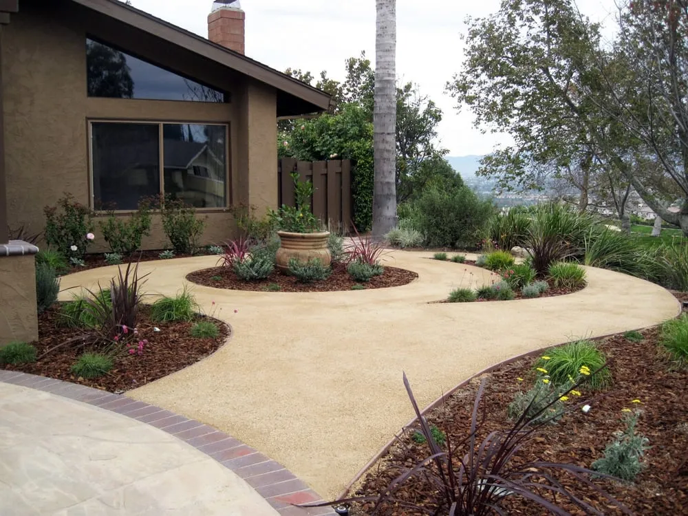 Local landscaping services experts serving National City, CA - Grand Oaks Landscaping
