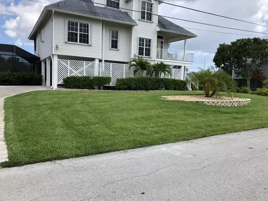 Grand Slam Lawn Care