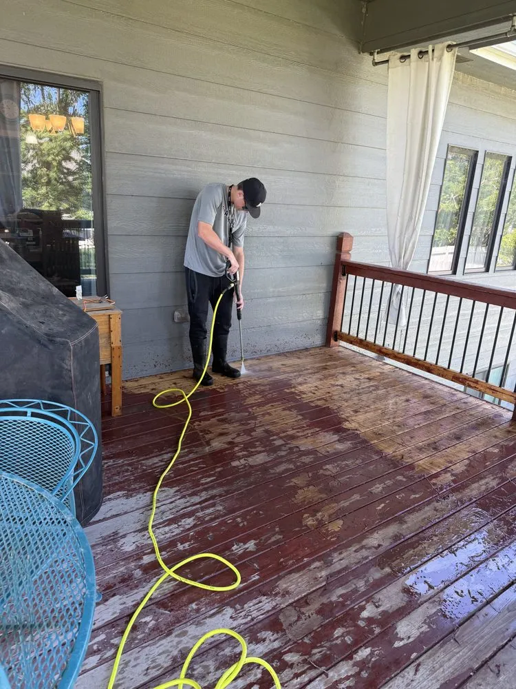 Professional lawn care service with custom design across Wichita, KS - Grand Slam Mowing and Power Washing